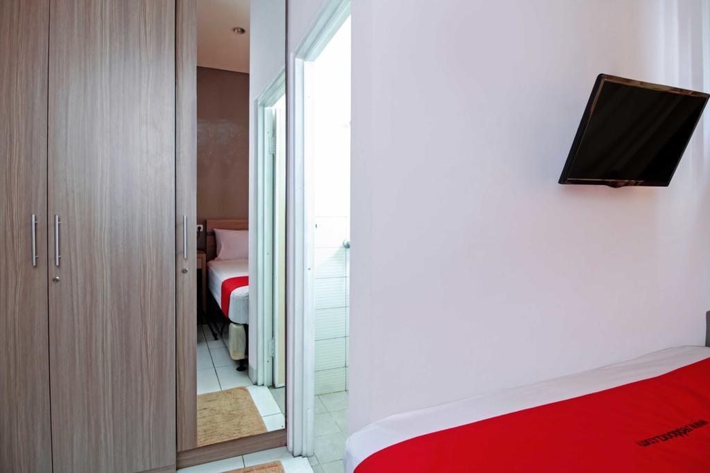 Reddoorz @ Karet Pedurenan 2 Jakarta Ngoại thất bức ảnh