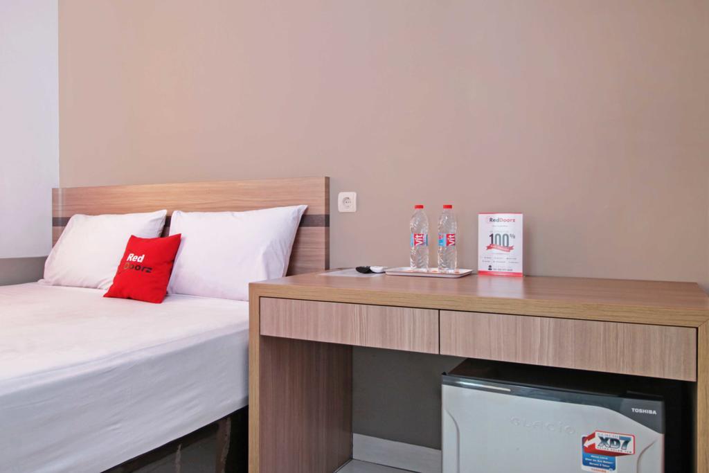 Reddoorz @ Karet Pedurenan 2 Jakarta Ngoại thất bức ảnh