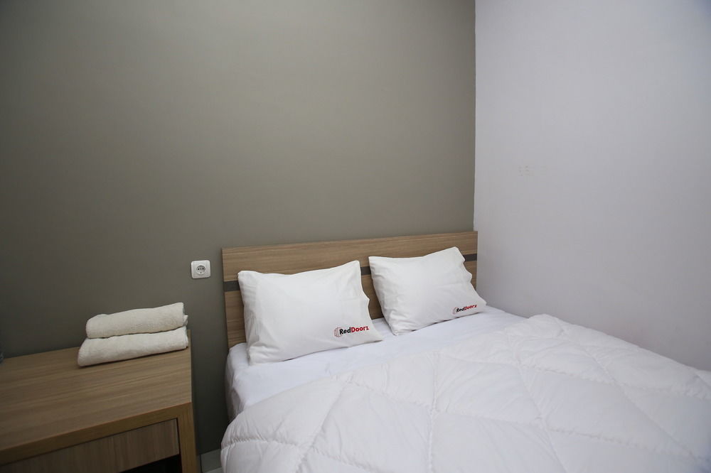 Reddoorz @ Karet Pedurenan 2 Jakarta Ngoại thất bức ảnh